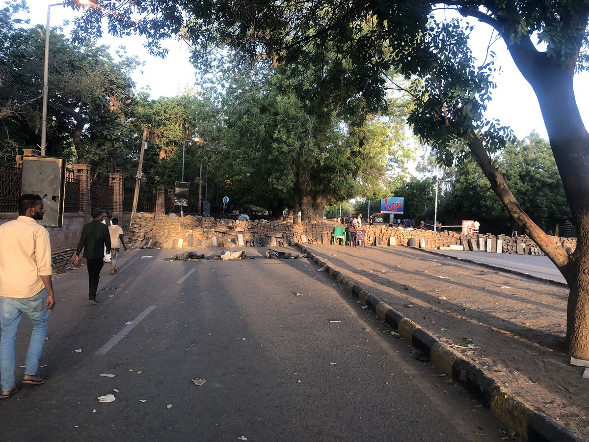 Barricades at Nile street in the morning