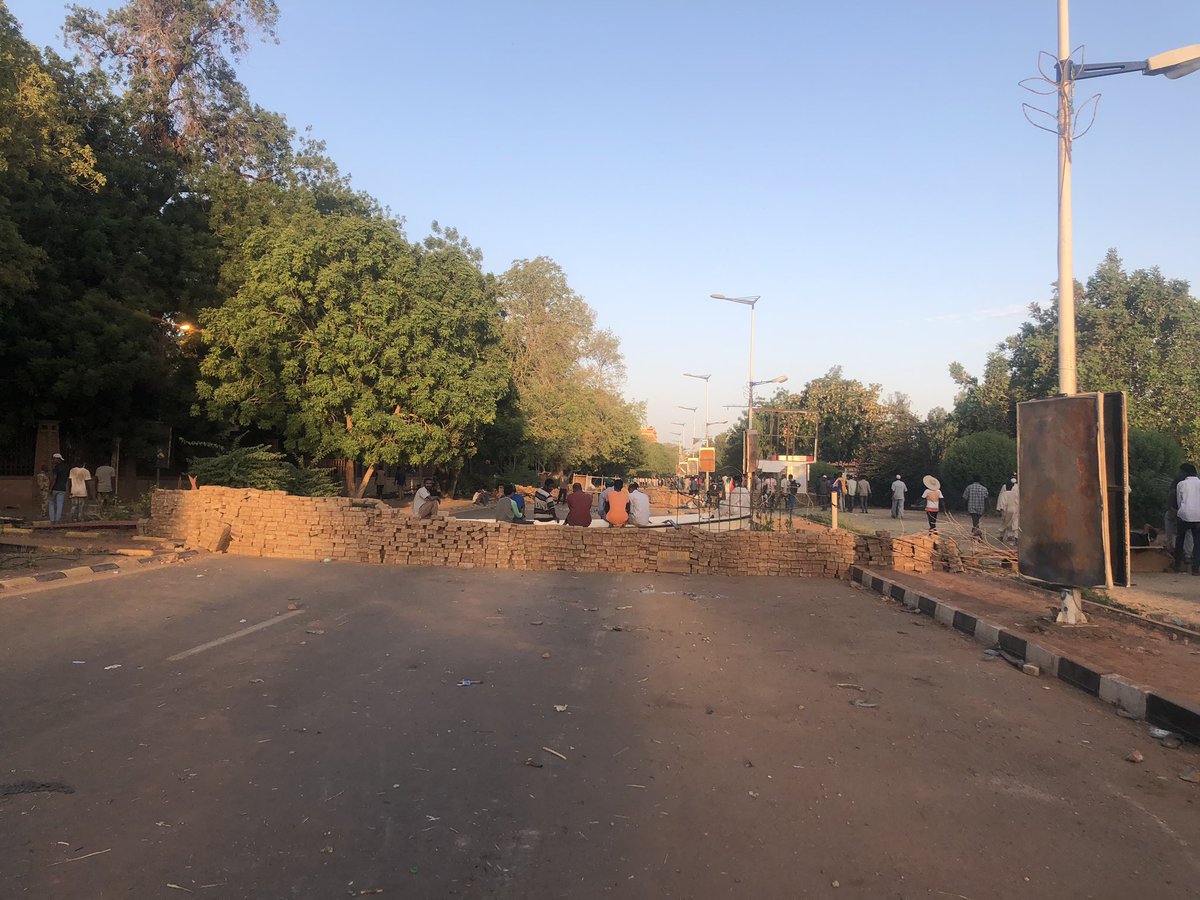 Barricades at Nile street in the morning