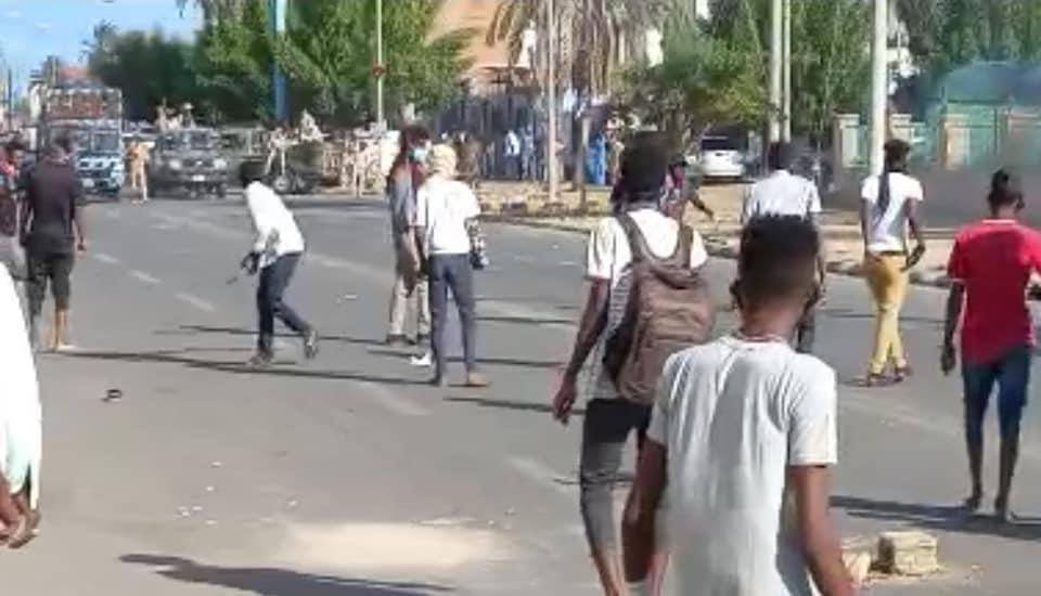 SudanCoup forces fire teargas at protesters in Port Sudan