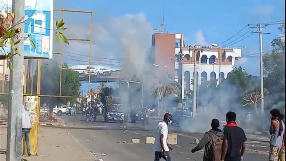 SudanCoup forces fire teargas at protesters in Port Sudan