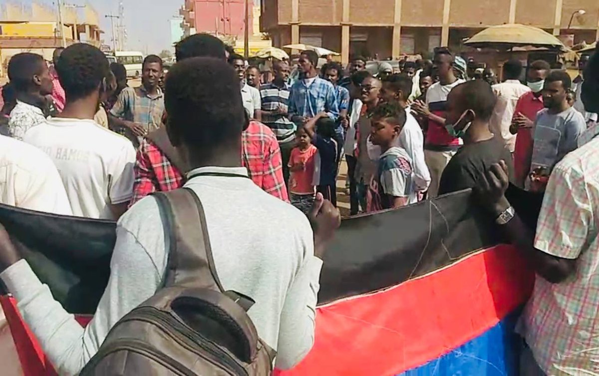 Photos show the beginnings of Jan17March in AlManagil, Jezira State, part of today's nationwide demonstrations against SudanCoup