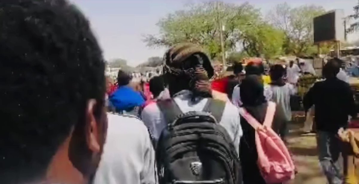 In ElObeid, North Kordofan, a protest denouncing the violence inflicted by authorities on peaceful protesters in Khartoum yesterday