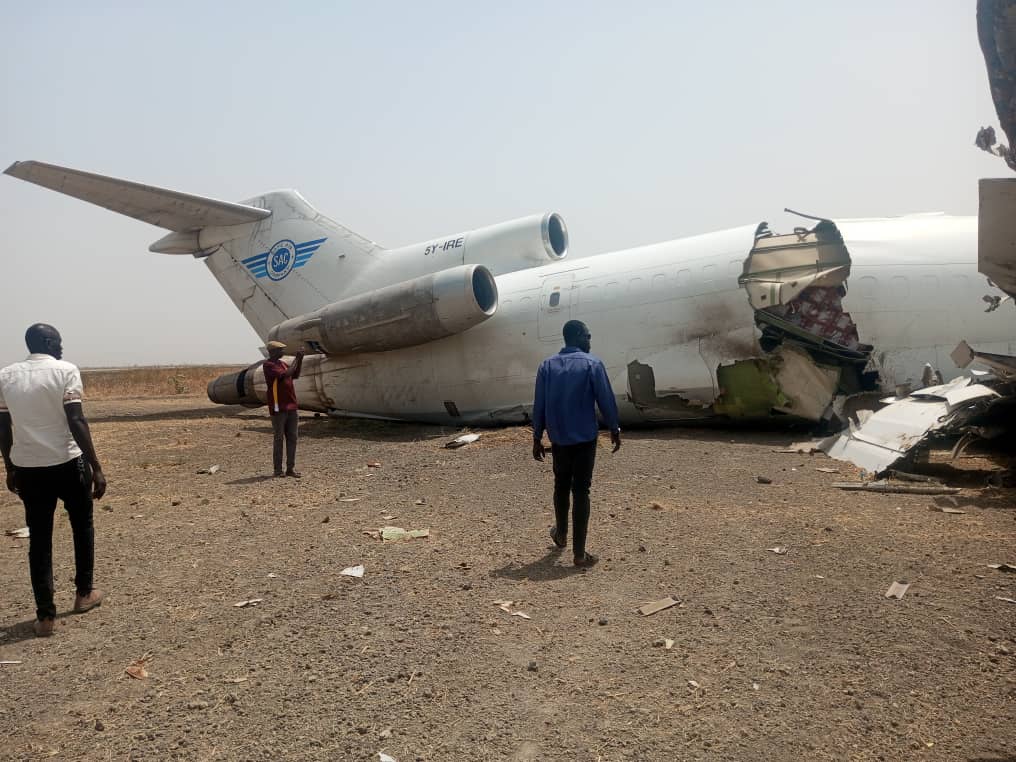 A cargo plane crash lands at Malakal Airstrip, eye witness confirms to Radio Tamazuj